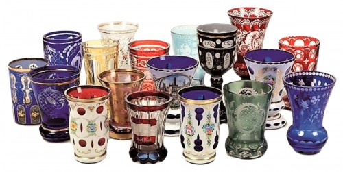 Collection de 20 verres Biedermeier, Bohême XIXe et XXe siècles.